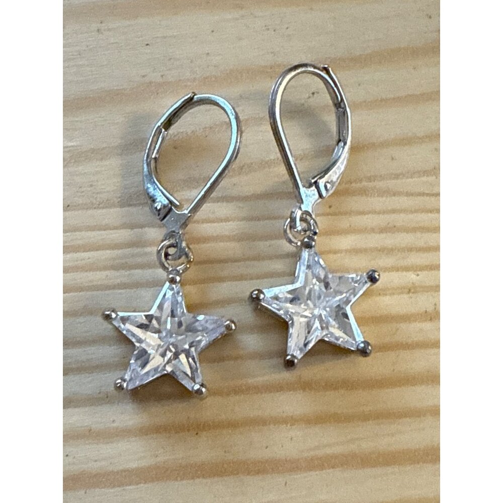 Star-Shaped Crystal Clear Drop Earrings With Lever Back Closure